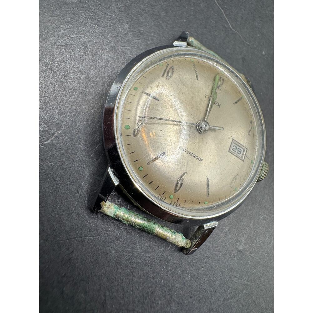 Vintage Timex Marlin Mens 1964 Hand Wind Date Watch Silver Tone 30mm No Band - Picture 3 of 8